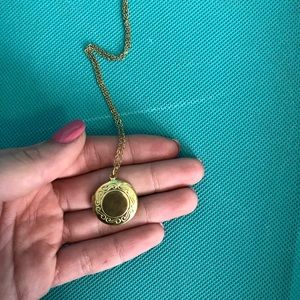 a gold locket necklace